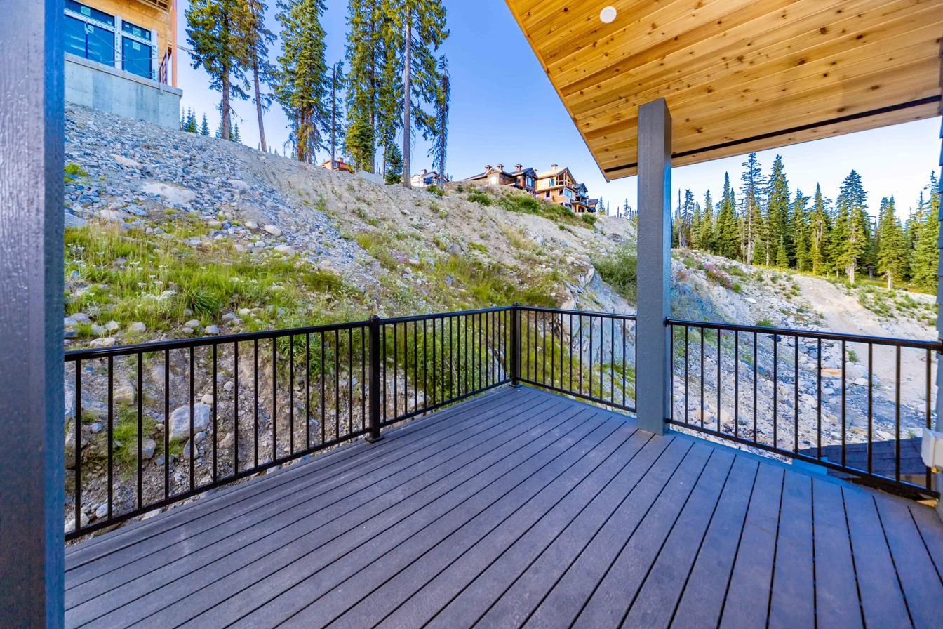 Outdoor living space built by North Grove Homes Kelowna