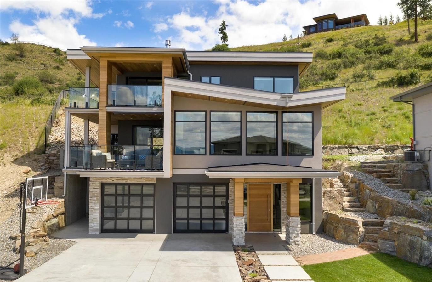 Mountainside, a North Grove home in Kelowna built with a one-bedroom income suite
